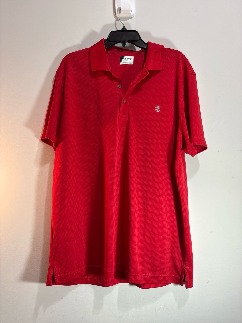 IZOD Breathable Men's Red Polo Shirt. 1351